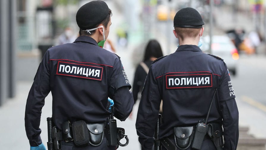 Обвиняемый по делу о «фейках» и призывах к терроризму рассказал в суде, что его пытали током при задержании